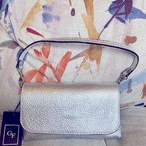 German Fuentes handbag.